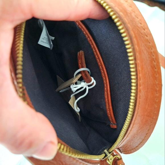 NWT Madewell The Simple Circle Crossbody Bag - Picture 3 of 5